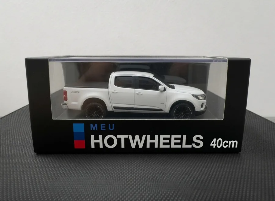 Miniatura de 40 cm na caixa de colecionador
